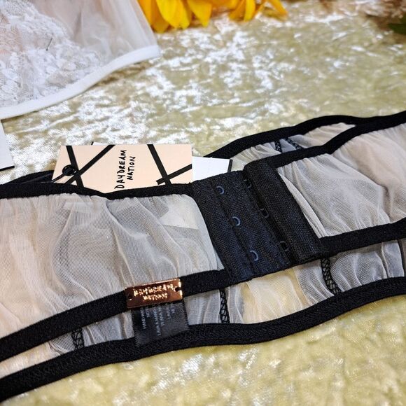 Daydream Nation Bandeau Bralette - Picture 5 of 10